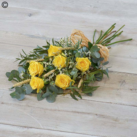 Simple Yellow Rose Sheaf